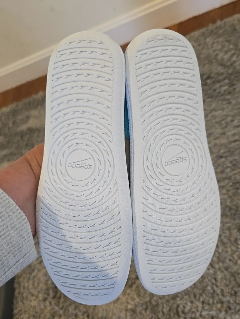 NWT Speedo Kids' Gray and Blue Beach Bootie Junior Water Shoes